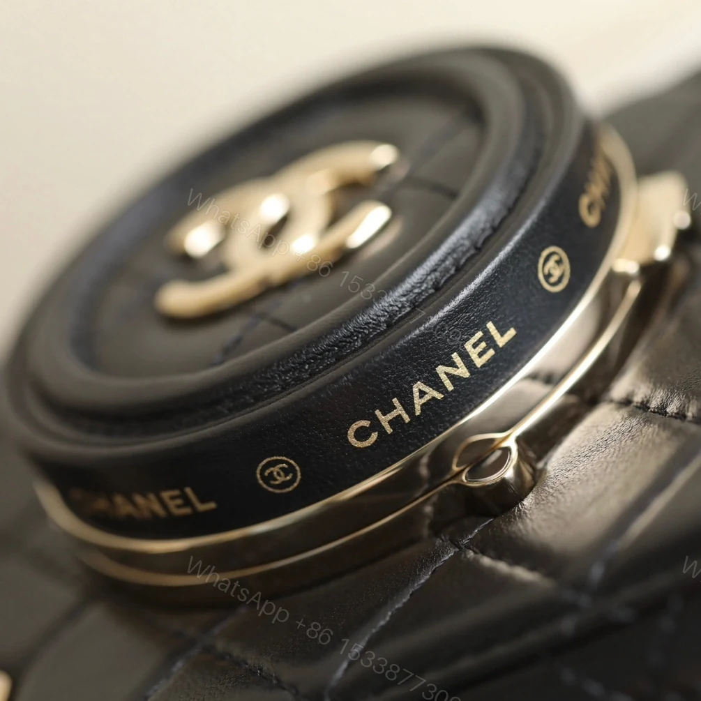 View 13 of 高仿Chanel*24S春夏系列AS4817相機包黑色免檢版