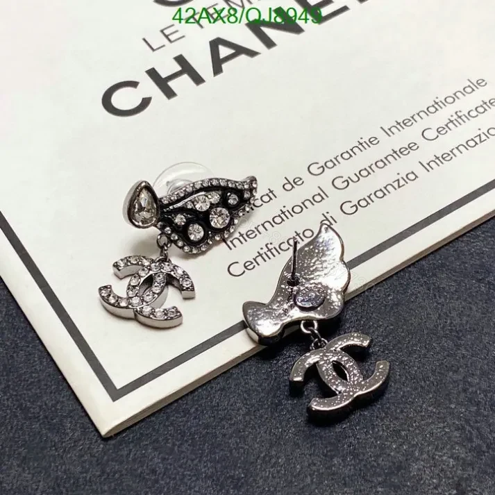 View 3 of Elegant Chanel-Inspired 925 Silver Earrings QJ8949 for Women