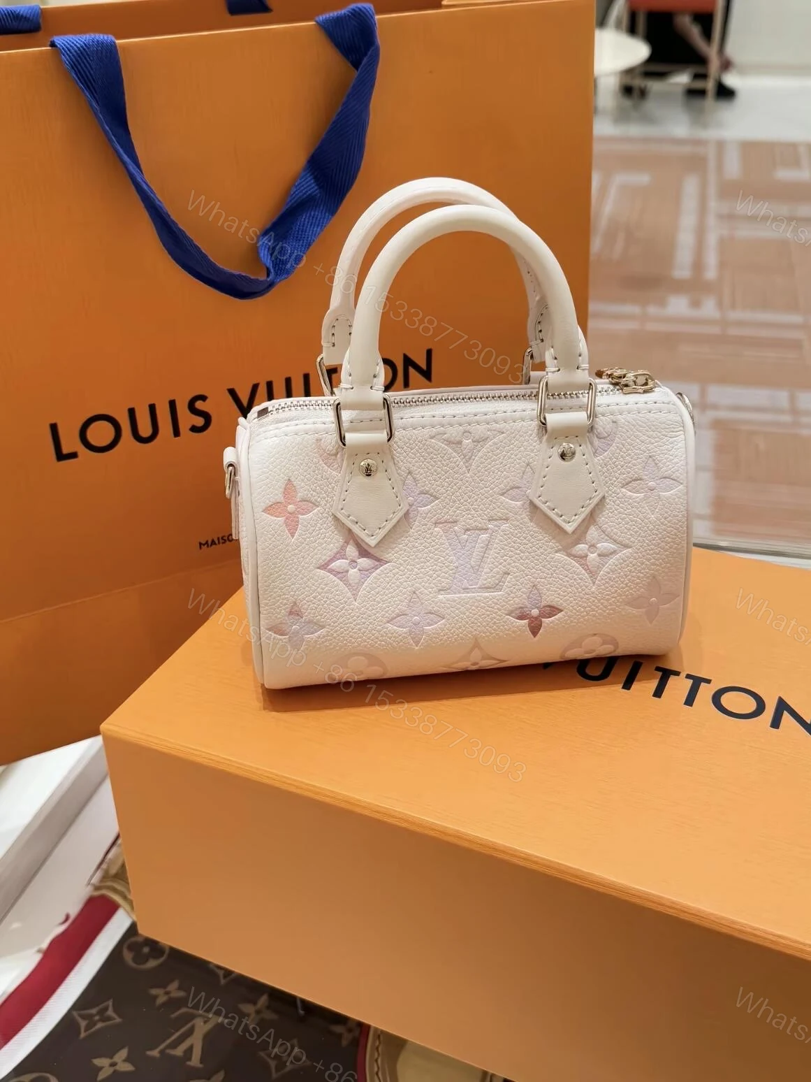LV精品仿製女士手提包白色漸層Monogram迷你波士頓款 — view 1