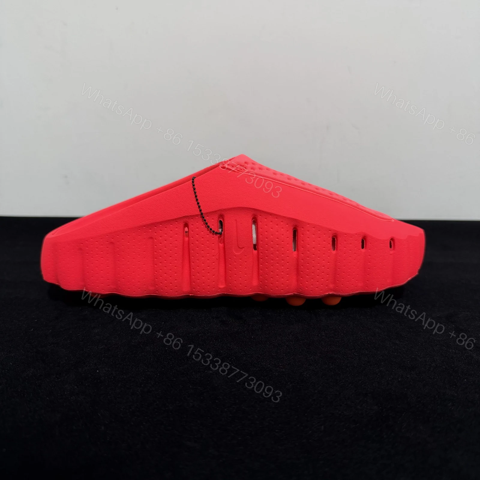 View 2 of Mind 001 Red