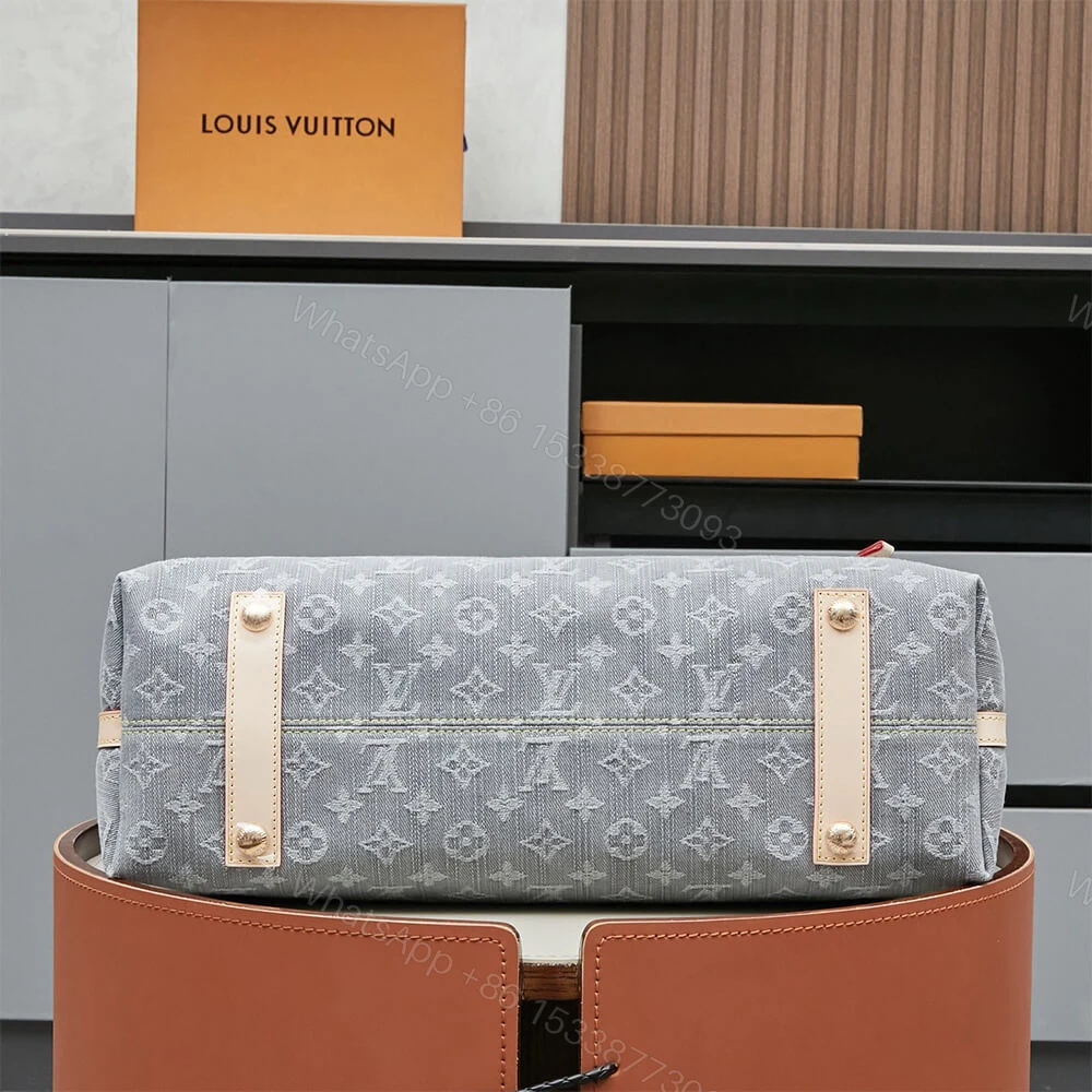 View 5 of LV CarryAll MM Bag(HIGH-END GRADE)