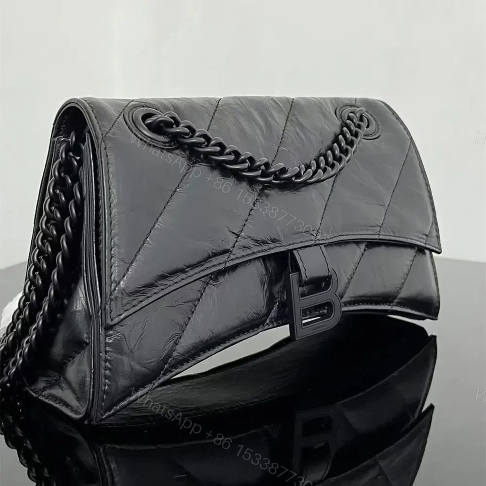 View 6 of 高仿BalenciagaCrush沙漏包油蠟黑XS