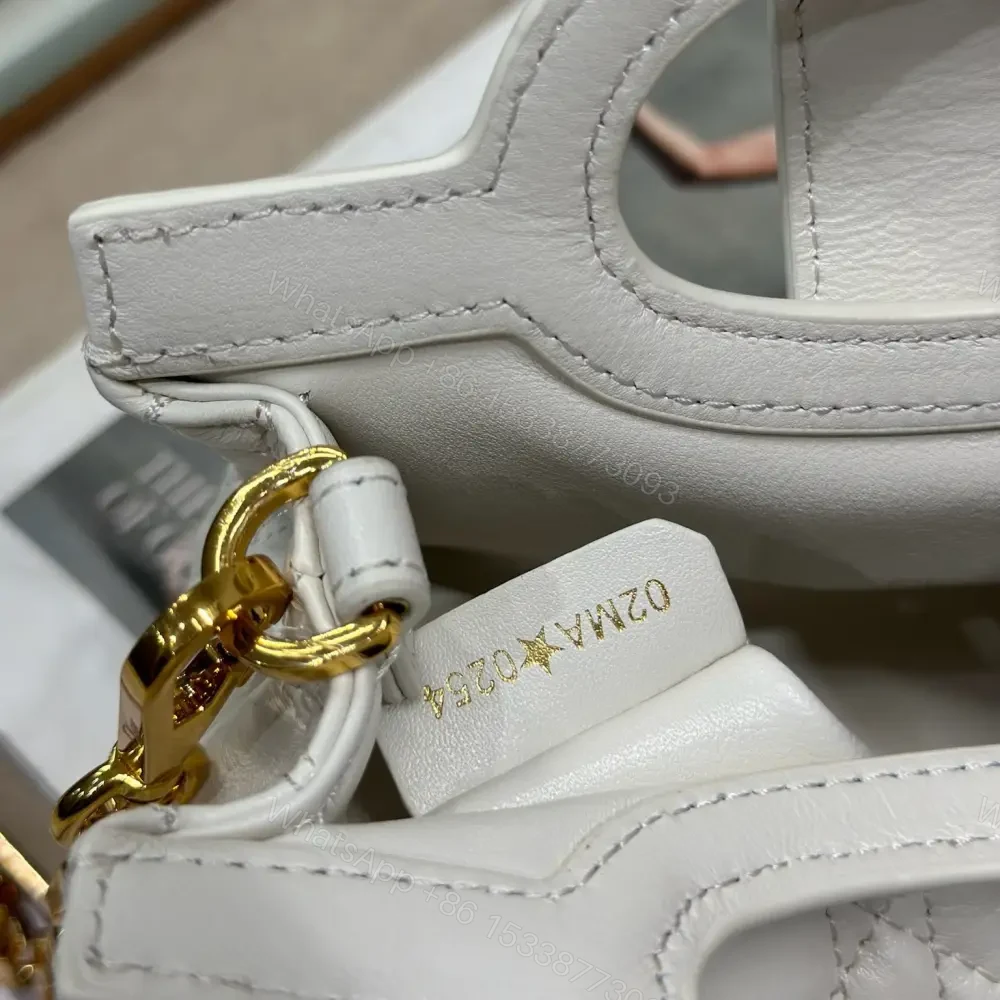 View 9 of 高仿Dior*JolieHandle系列S312M030環扣小羊皮手提包白色免檢版