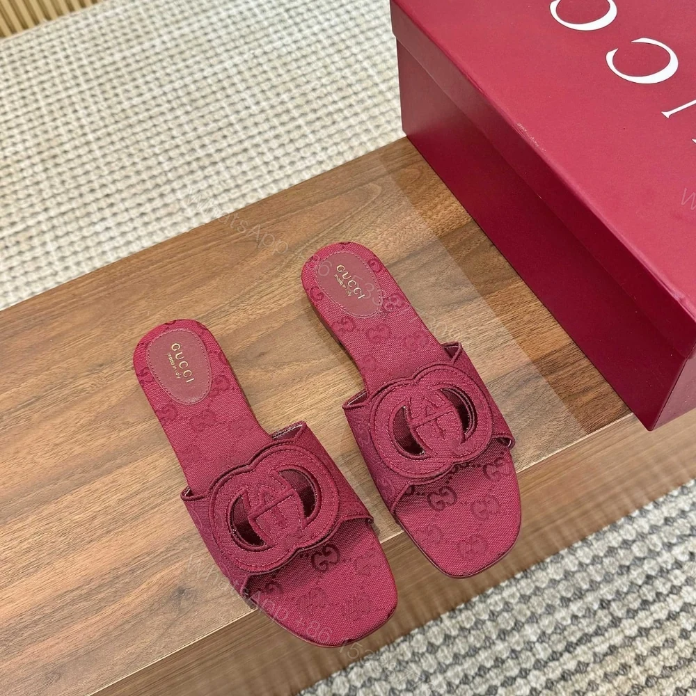 View 2 of GUCCI WOMEN SLIDE SANDAL WITH INTERLOCKING G ROSSO ANCORA RED GG CANVAS ‎790447 9SF00 8549
