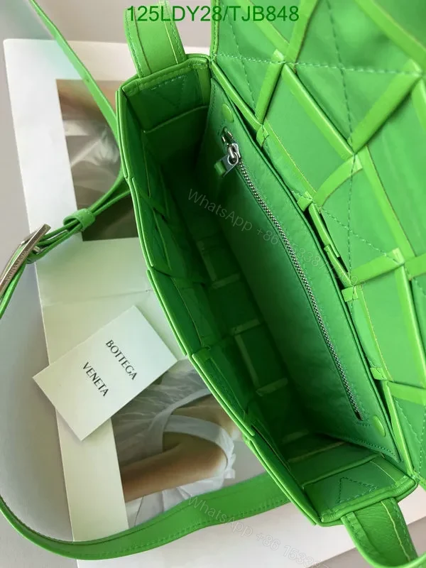 View 21 of Bottega Veneta Premium Nappa Leather Intrecciato Weave Bag with Magnetic Fastening BV9101