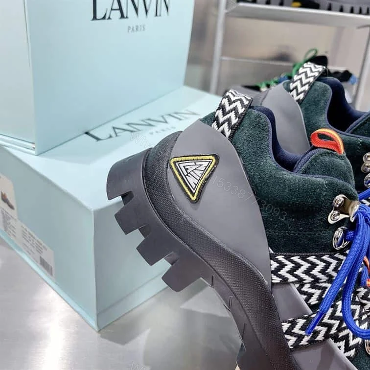 View 4 of LOUIS VUITTON SNEAKER – LSVT322