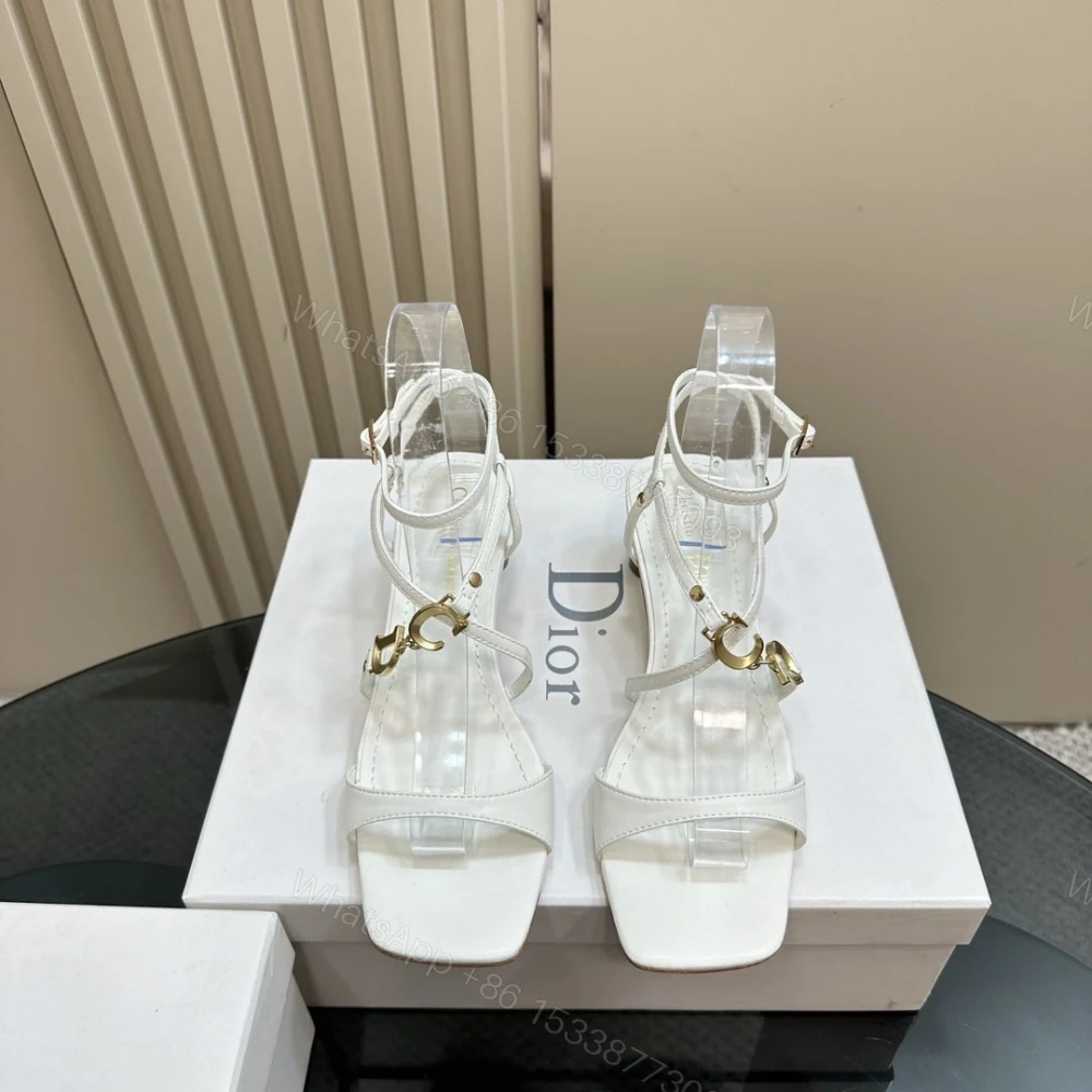 View 2 of 高仿Dior*Cest系列KCU056金屬配飾露趾低跟涼鞋白色4CM免檢版