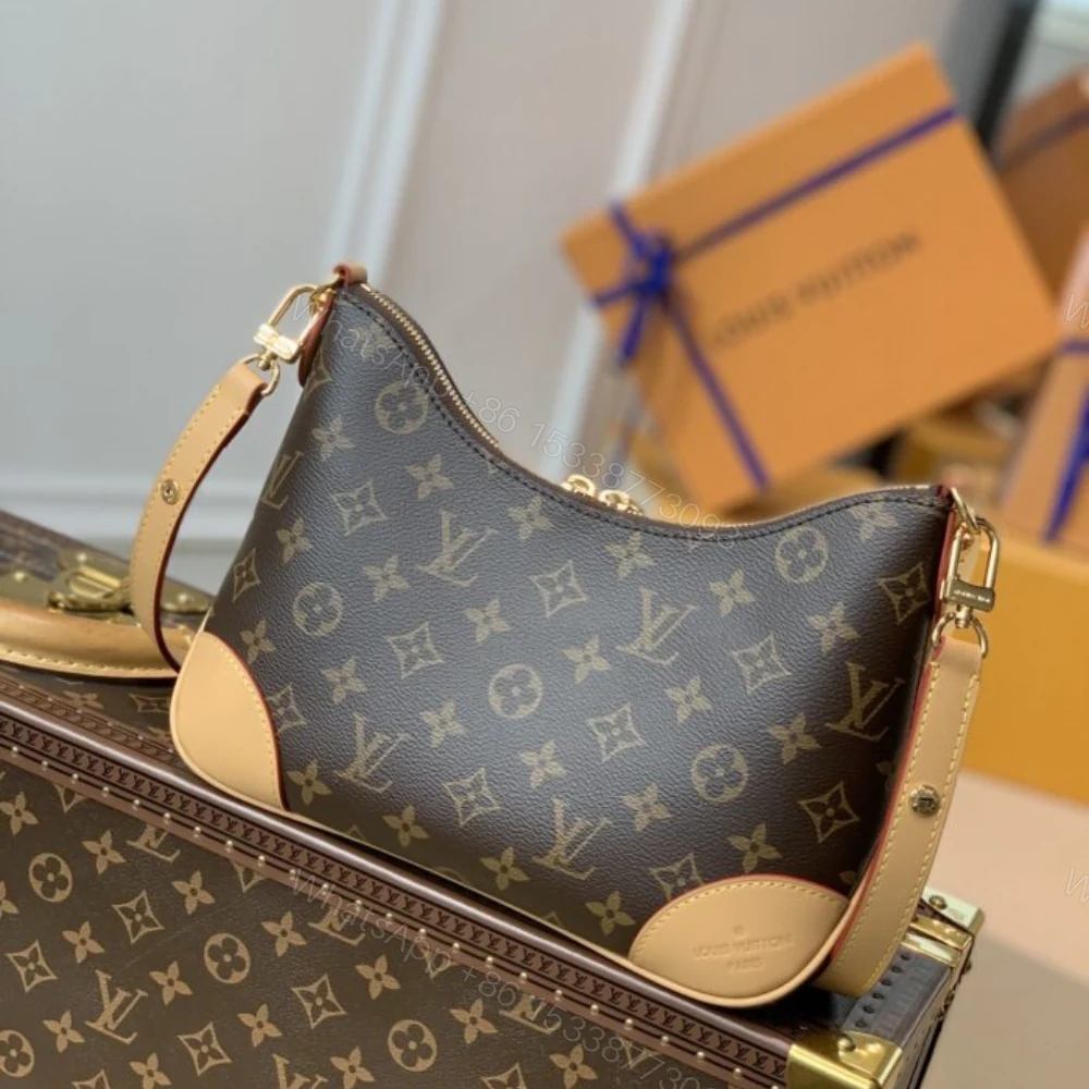 View 2 of Louis Vuitton Boulogne Beige 29Cm M45832