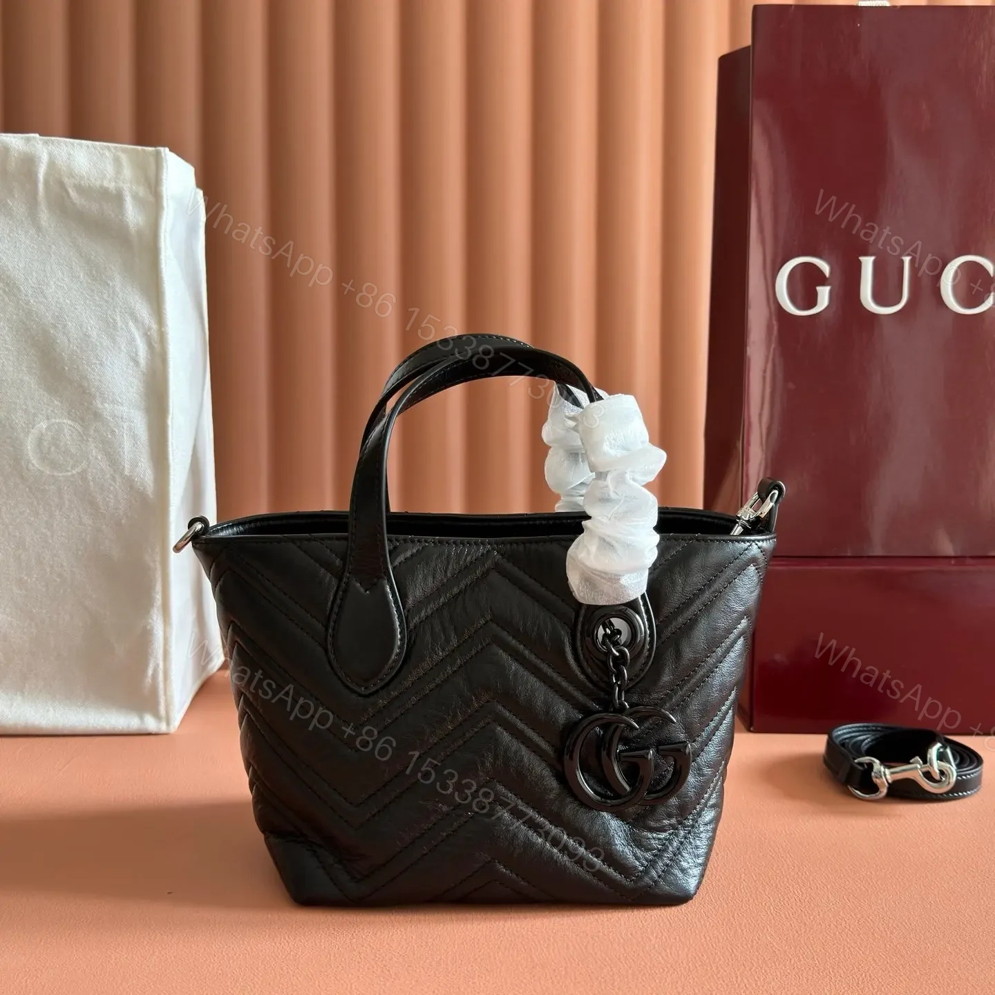 GUCCI 26S GG MARMONT TOTE BAG 17 IN BLACK CALFSKIN — view 1