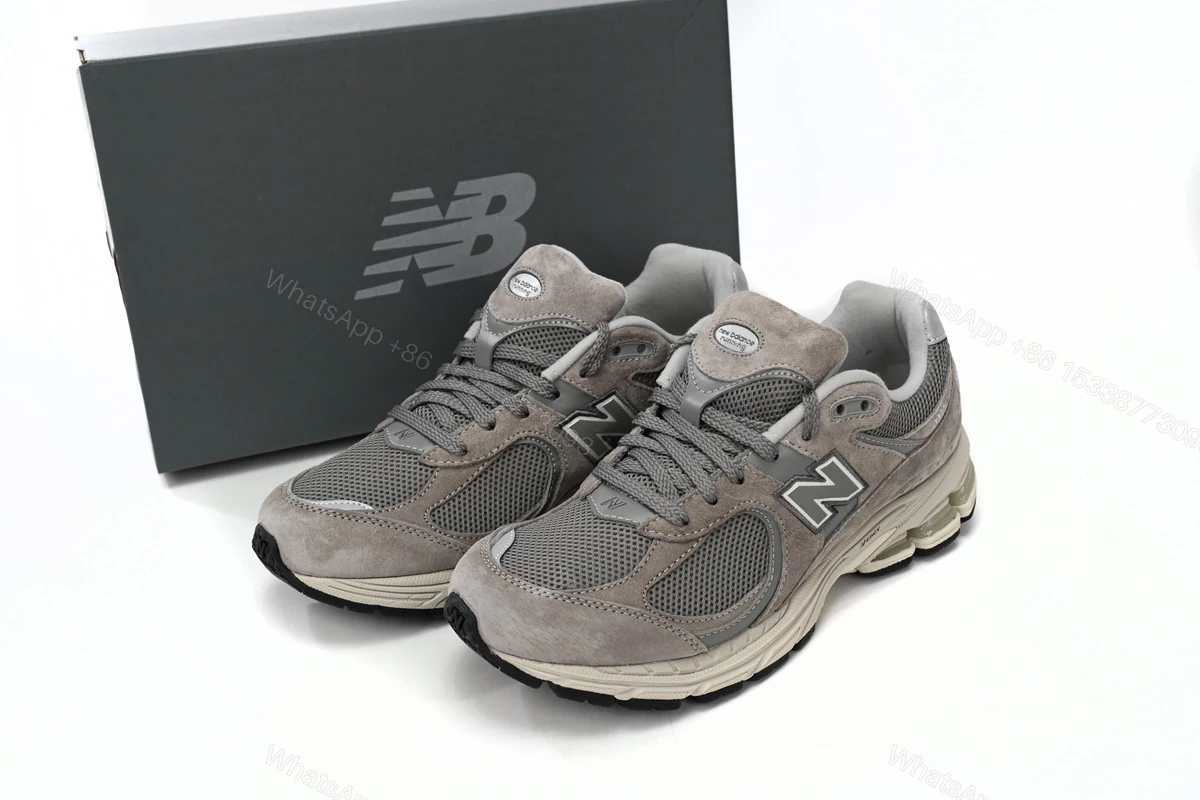 New Balance 2002R Light Gray M2002RC — view 2