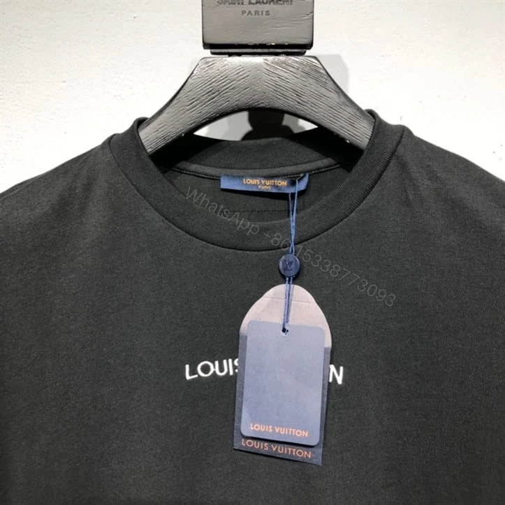 View 3 of LOUIS VUITTON T-SHIRT – LV34