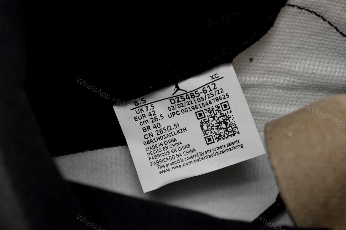 View 7 of Air Jordan 1 Retro High Chicago Lost and Found DZ5485-612