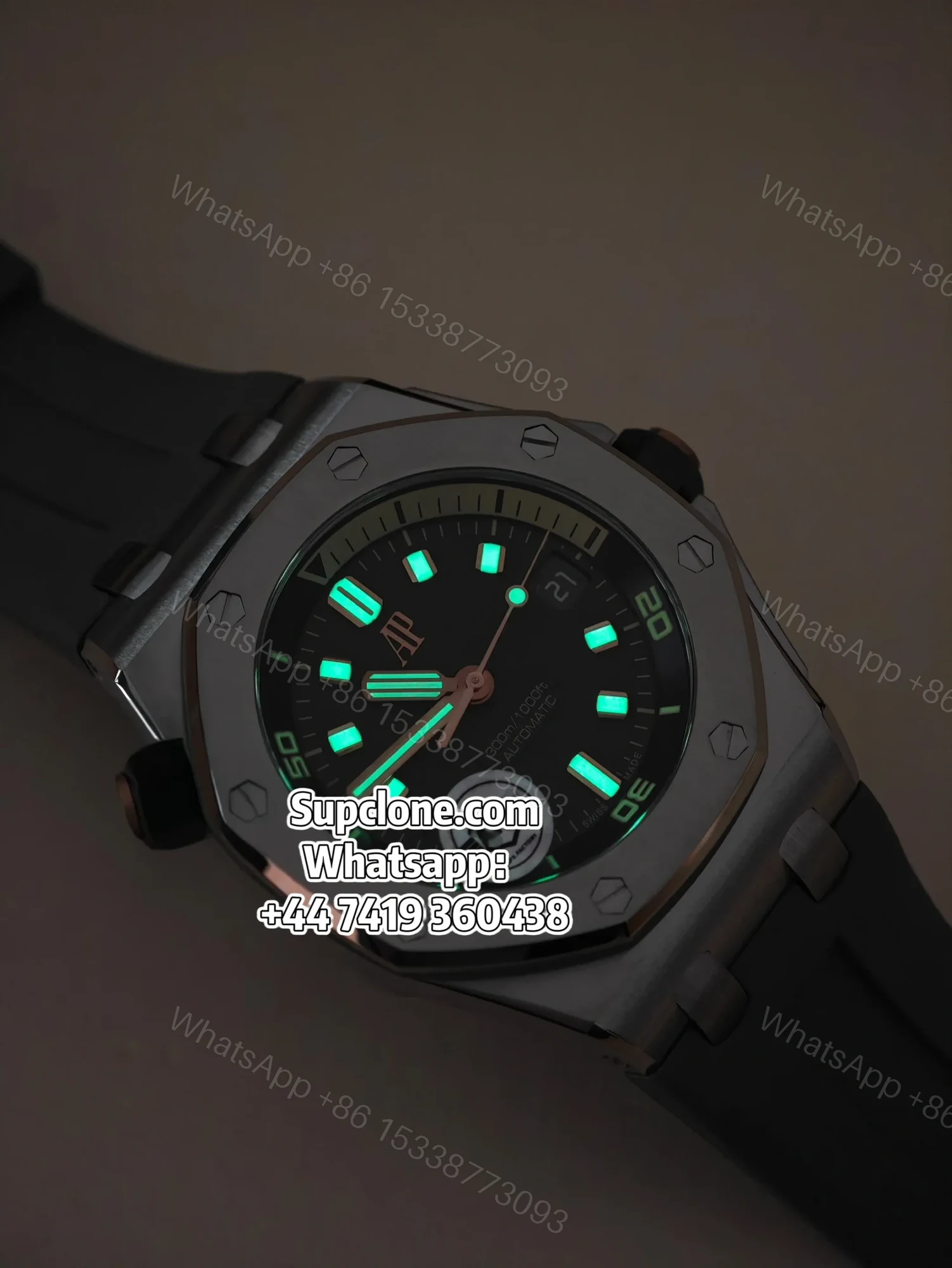 View 2 of Audemars Piguet Super Clone 1:1 Royal Oak Offshore 15720 Green Dial