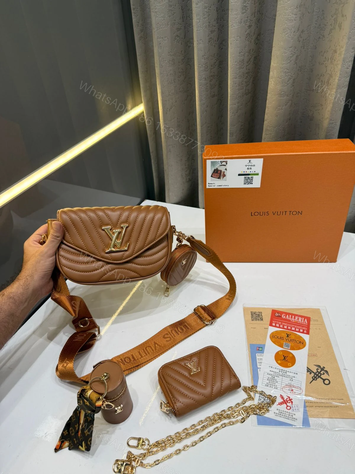 View 5 of FIRST COPY LOUIS VUITTON BROWN PREMIUM GIFT SET BAG