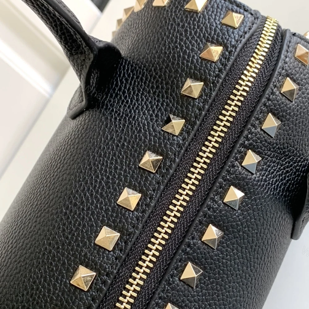 View 5 of VALENTINO CARAVANI BOLSAS ROCKSTUD GRANATO BLACK 24CM