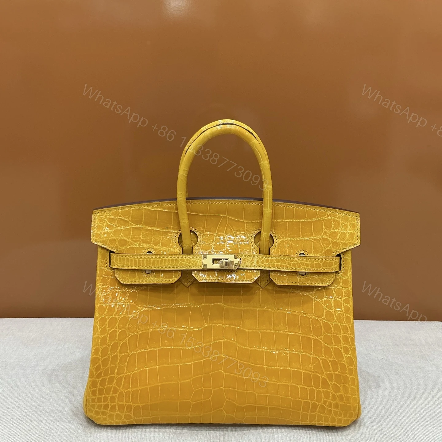 Hermes 原單 女款 Birkin 鱷魚紋手提包 黃色亮面款 — view 1