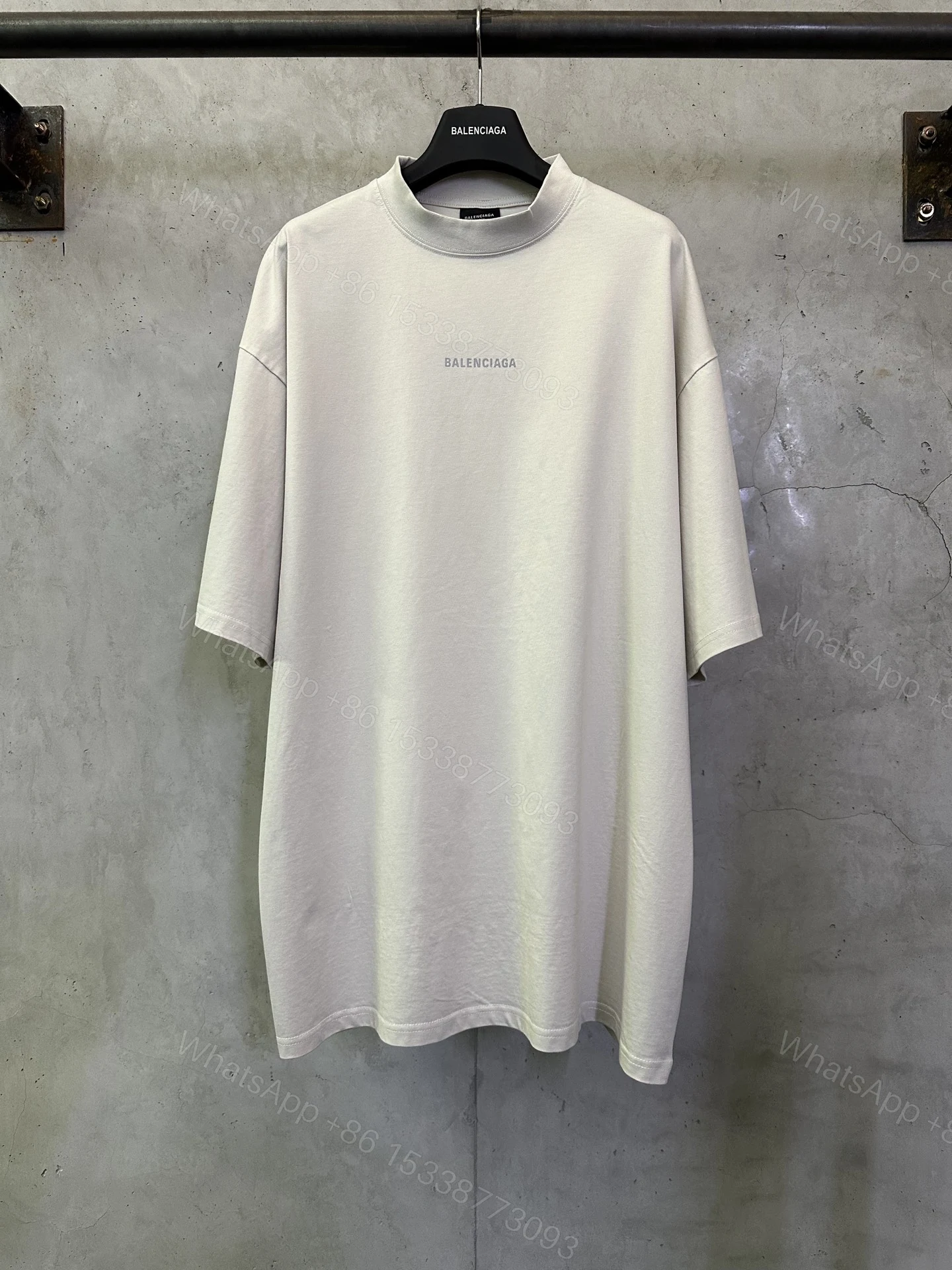 Balenciaga 原單 男款簡約Logo短袖T恤 潮流百搭休閒款 — view 1