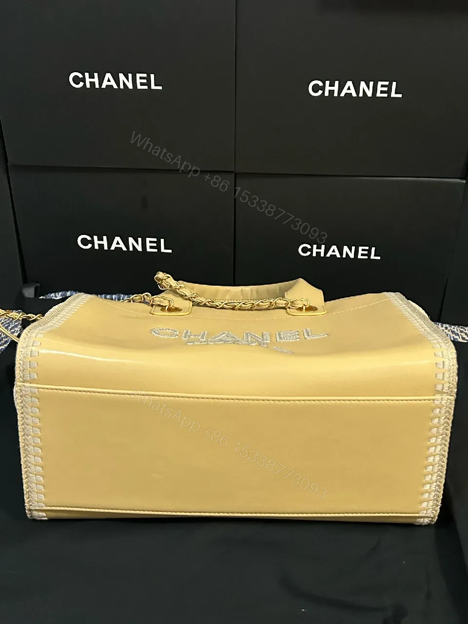 View 7 of Gold-Tinted Luxe Tote Set: City-Ready Everyday Luxury