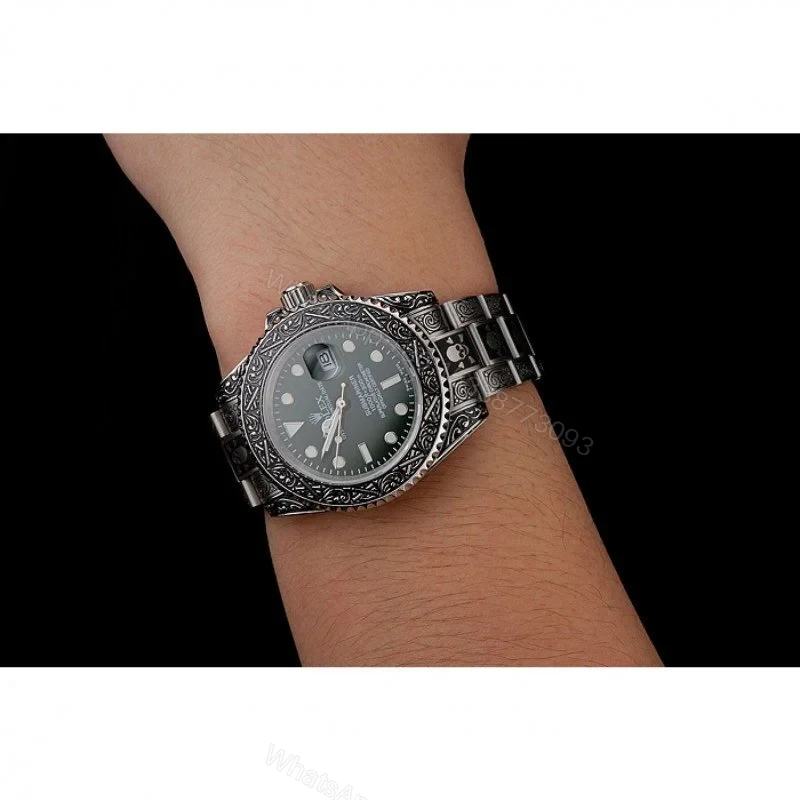 View 10 of Replica Rolex Submariner Green Dial 1454079