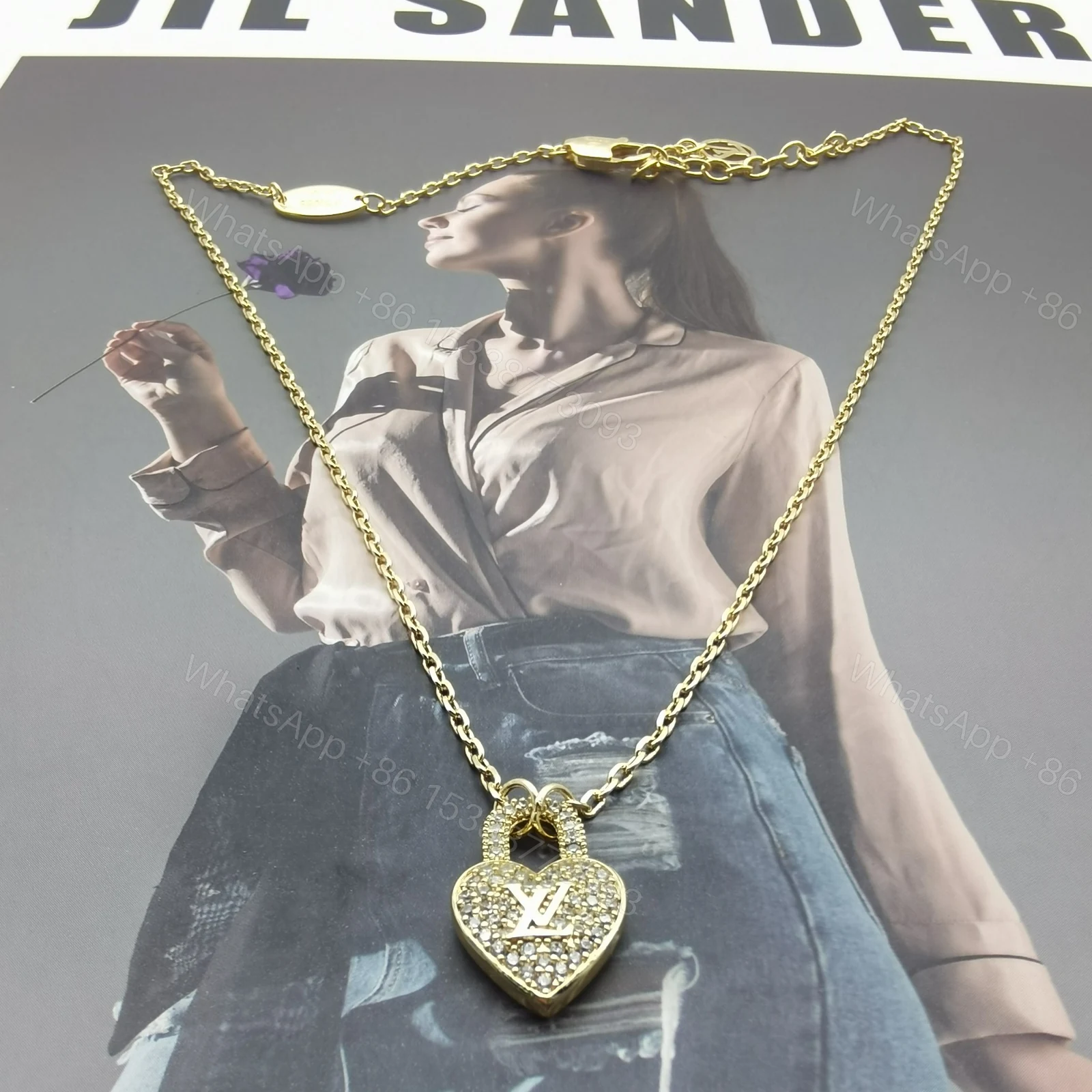 View 4 of EN – Lux LV Necklaces 060