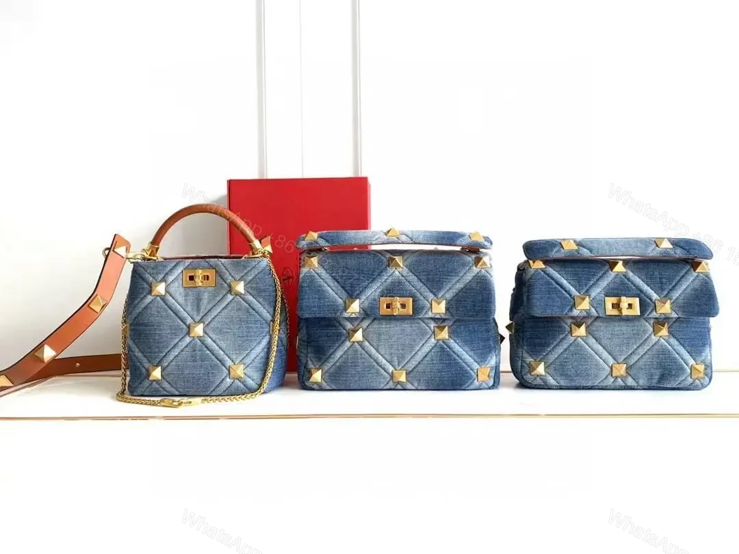 VALENTINO — view 1