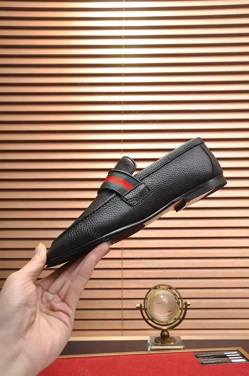 View 5 of GUCCI BLACK LEATHER LOAFER WITH DOUBLE G AND WEB – LDG28