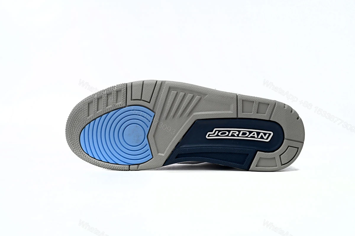 View 2 of (GET)Air Jordan 3 Retro UNC CT8532-104