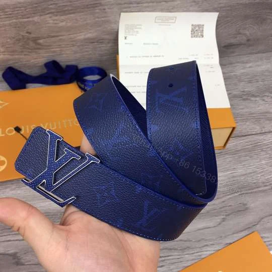 View 5 of LOUIS VUITTON MEN’S INITIALES 40MM REVERSIBLE BELT BLUE – B117