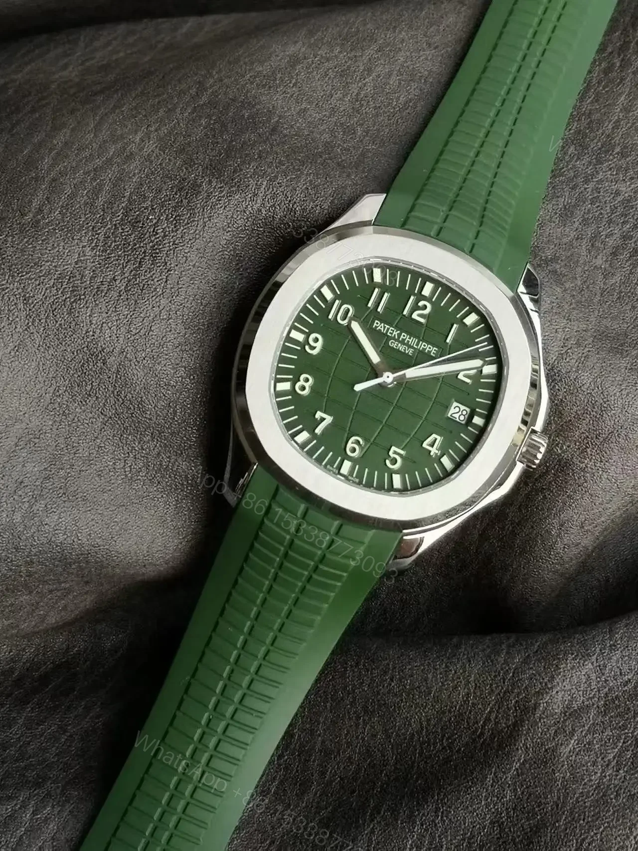 View 4 of Replica Aquanaut Green Dial Patek Philippe Aquanaut 5168G