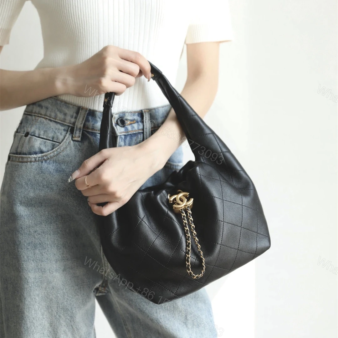 View 16 of 高仿Chanel*26C系列AS5976小牛皮手提包黑色免檢版