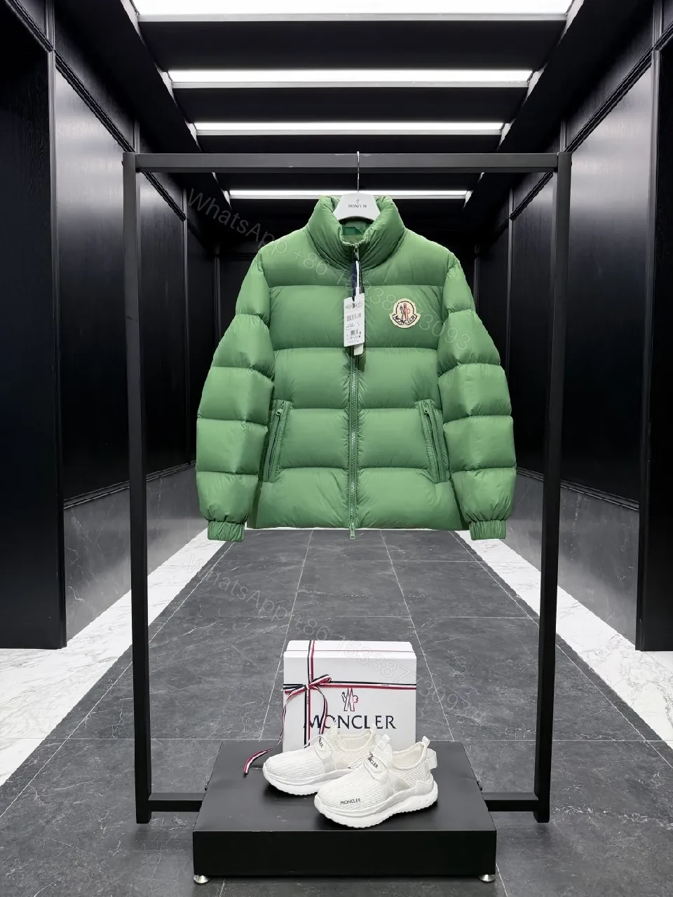 Green Puffer Jacket, Premium Quilted, Minimal Logo, Everyday Warmth, Outerwear — view 1