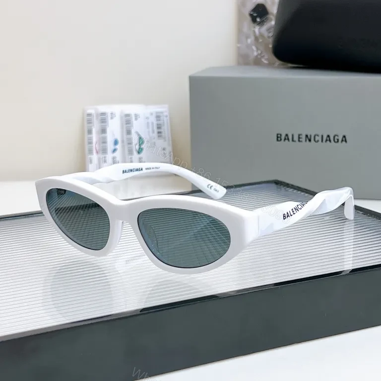 Bold Minimalism White Cat-Eye Sunglasses — view 1