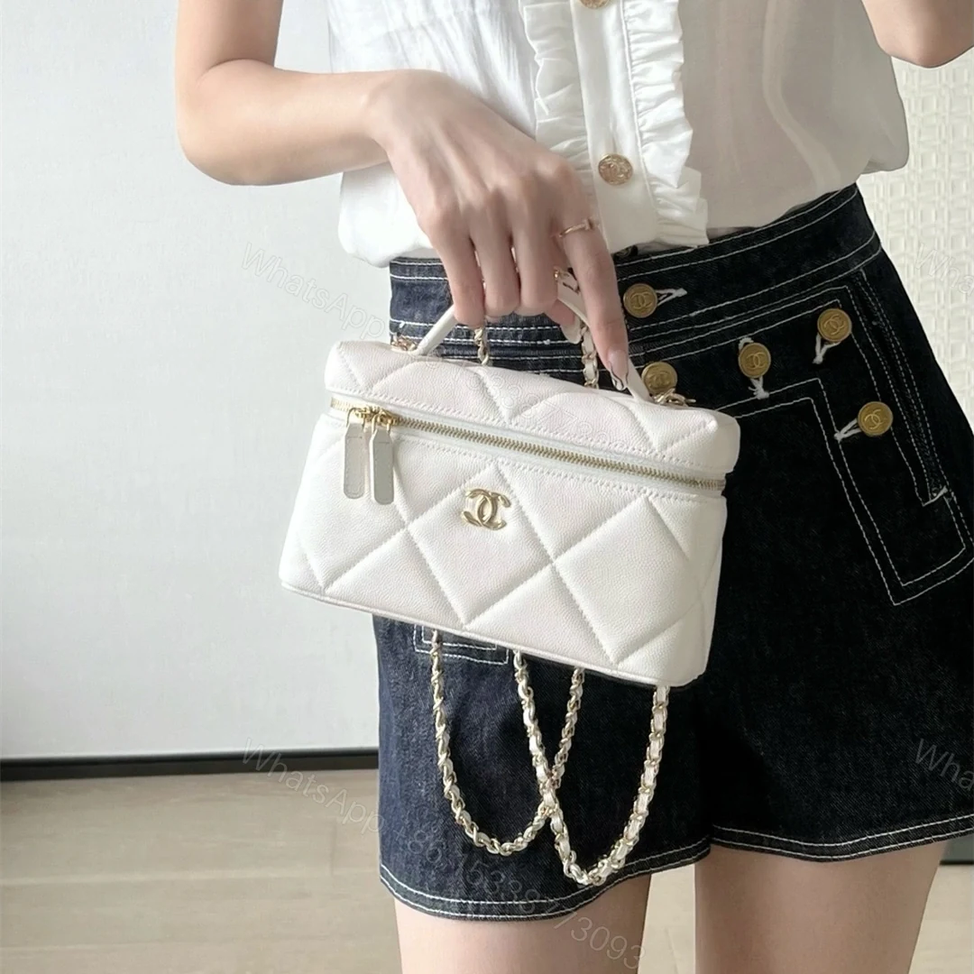 View 24 of 高仿Chanel*25K系列AP4936小牛皮盒子包白色免檢版