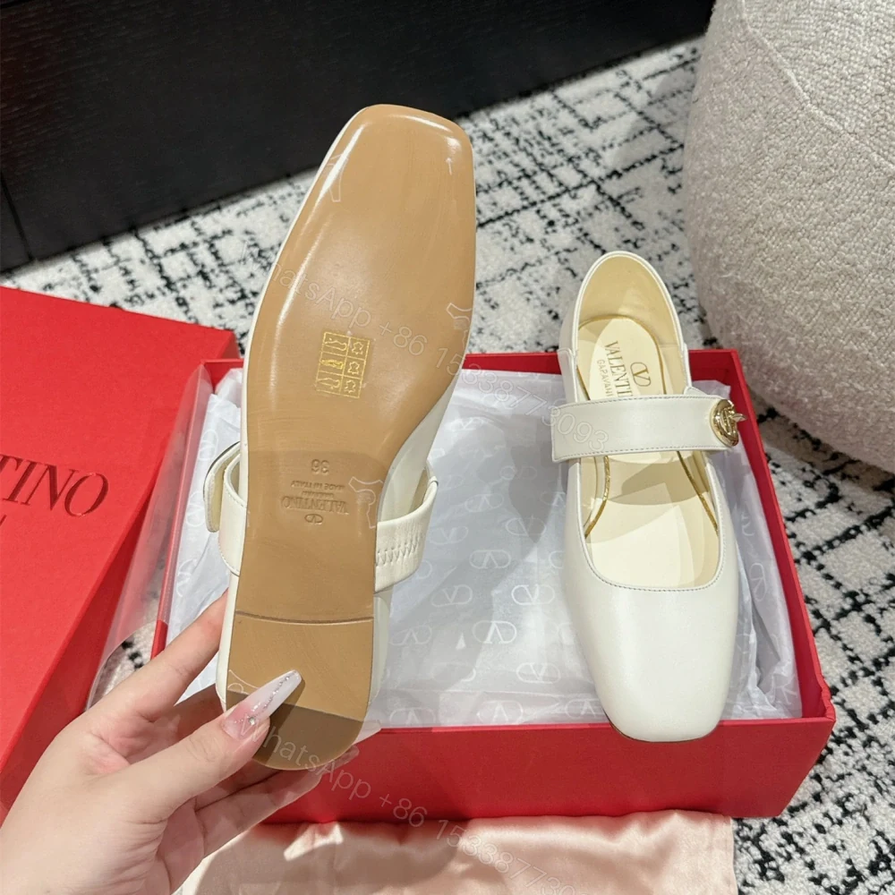 View 9 of 高仿Valentino*5W2S0JD方頭單鞋小牛皮白色平底免檢版