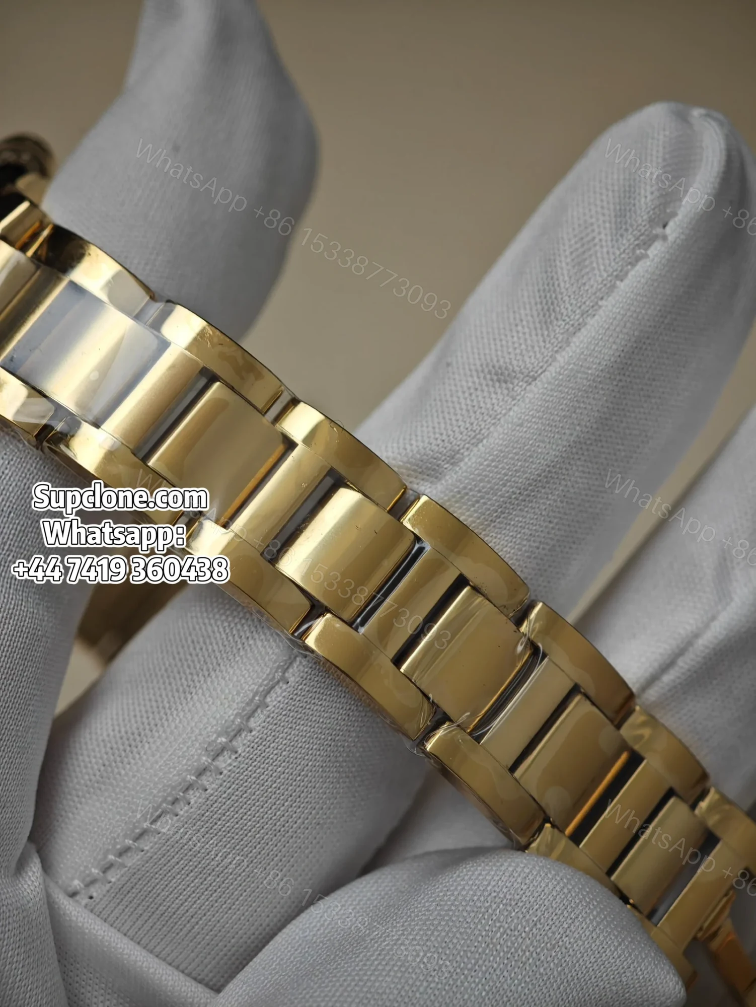 View 11 of Cartier Super Clone Watches 1:1 Ballon Bleu W69001Z2 Gold 28mm Quartz