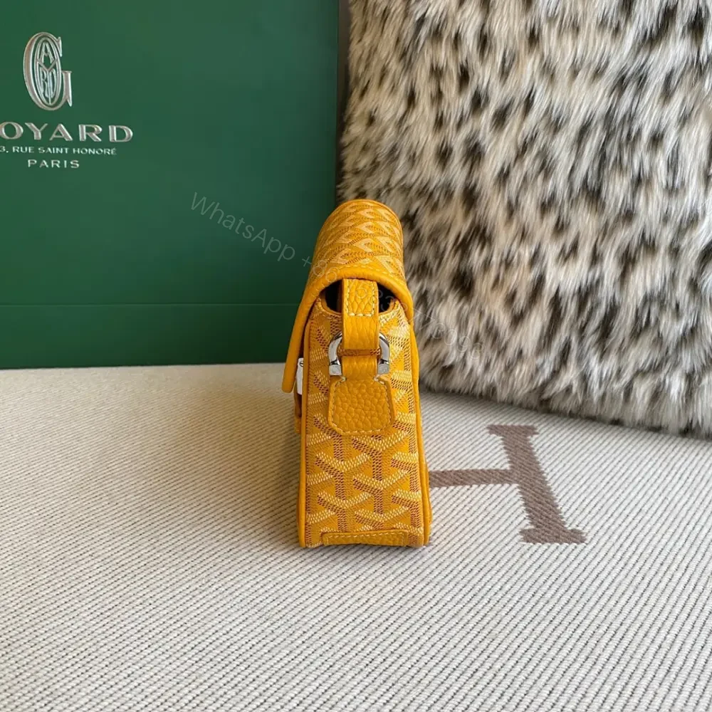 View 3 of 高仿GoyardBeluga限量版mini豆腐包黃色