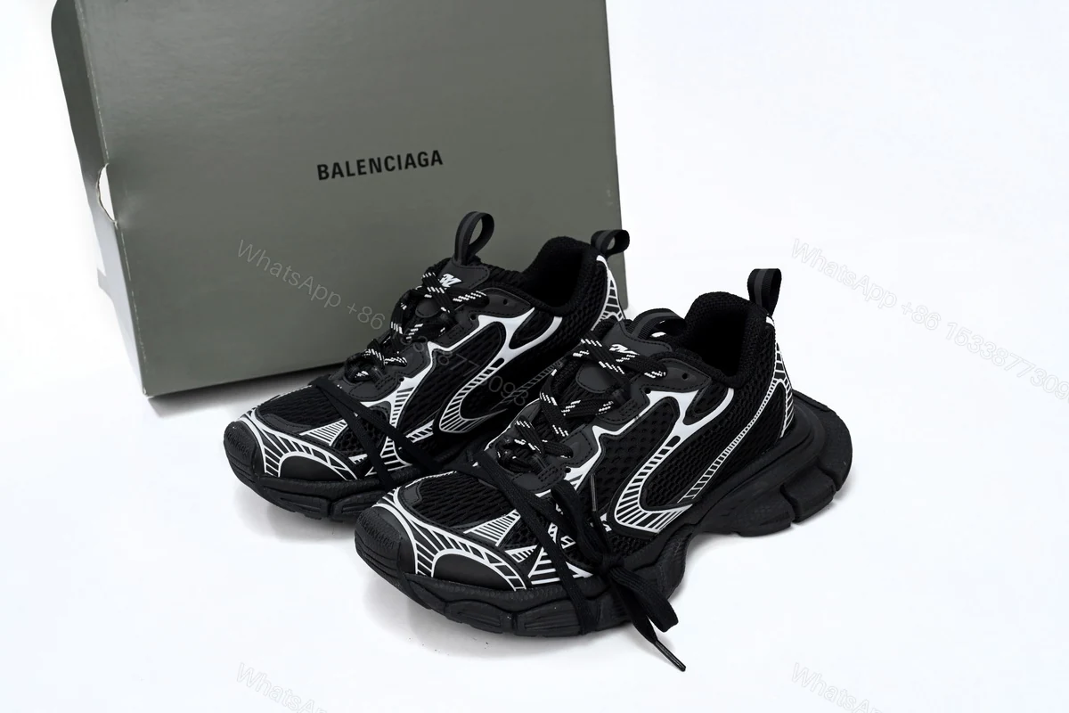 Balenciaga 3XL Black 734734W3XL11090 — view 2