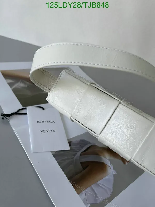 View 8 of Bottega Veneta Premium Nappa Leather Intrecciato Weave Bag with Magnetic Fastening BV9101