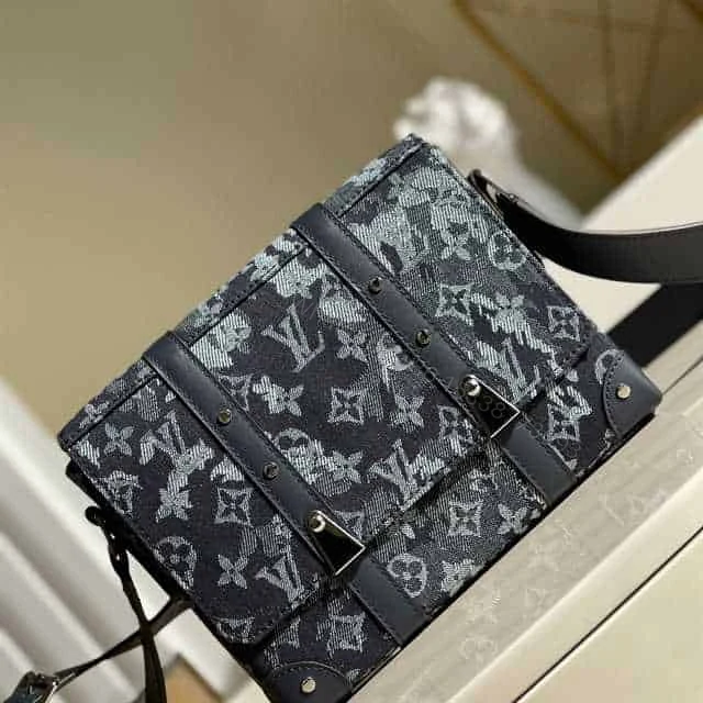 View 3 of LOUIS VUITTON TRUNK MESSENGER MONOGRAM CANVAS M57282