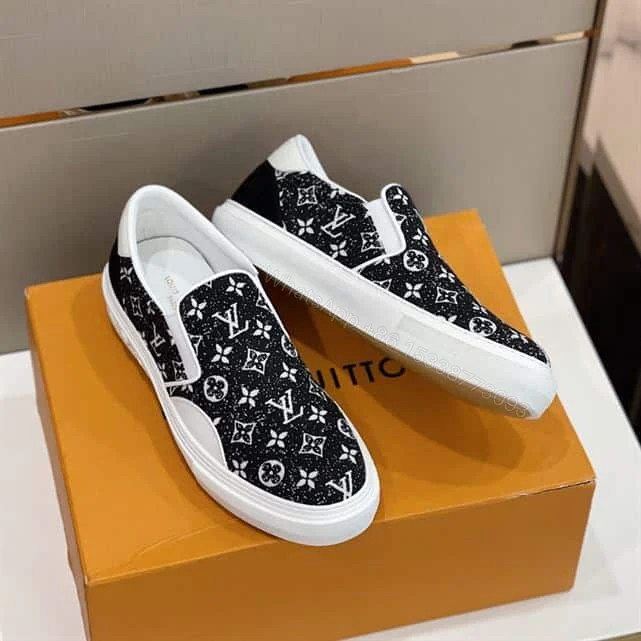View 7 of LOUIS VUITTON TRAINER SNEAKER – LSVT291