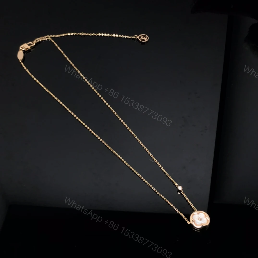 View 4 of EN – Lux LV Necklaces 034
