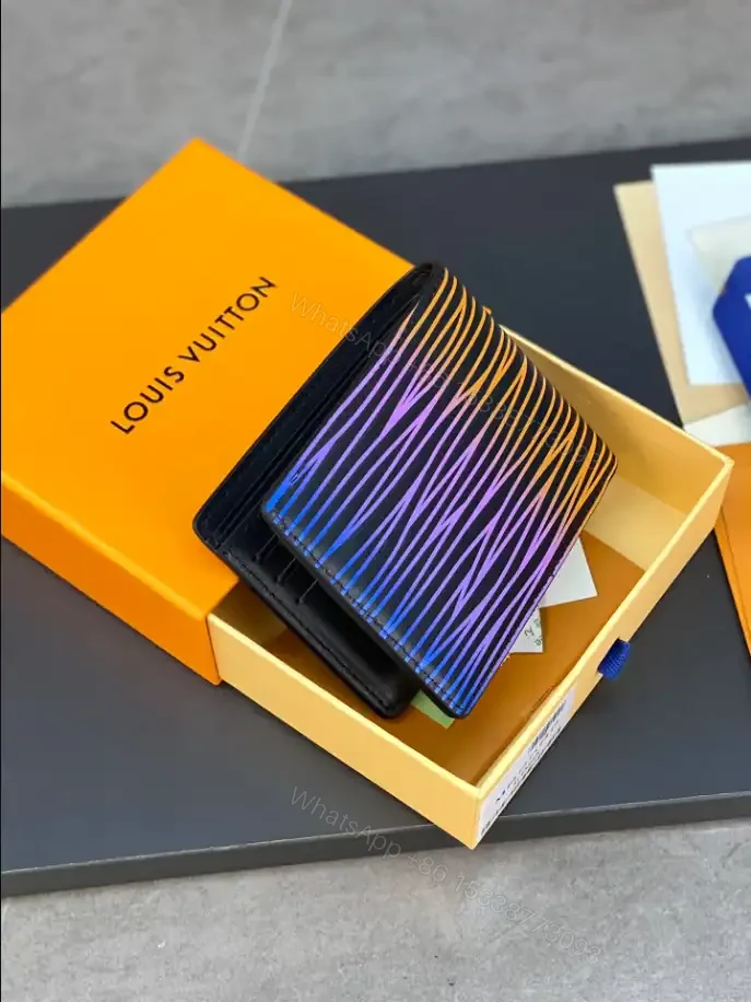 View 2 of LOUIS VUITTON SLENDER WALLET – LBV399