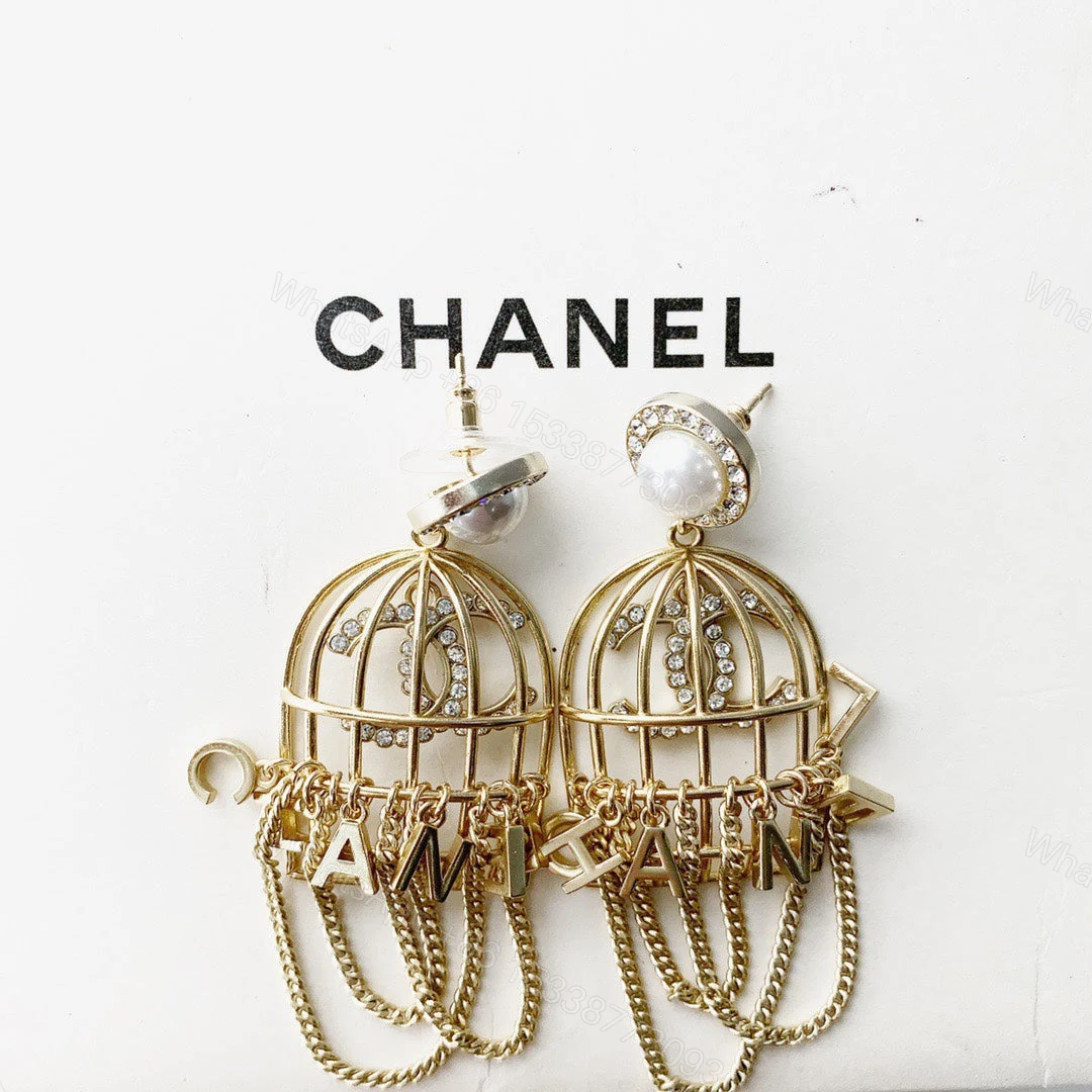 View 4 of EN – Lux Earring Chanel 014