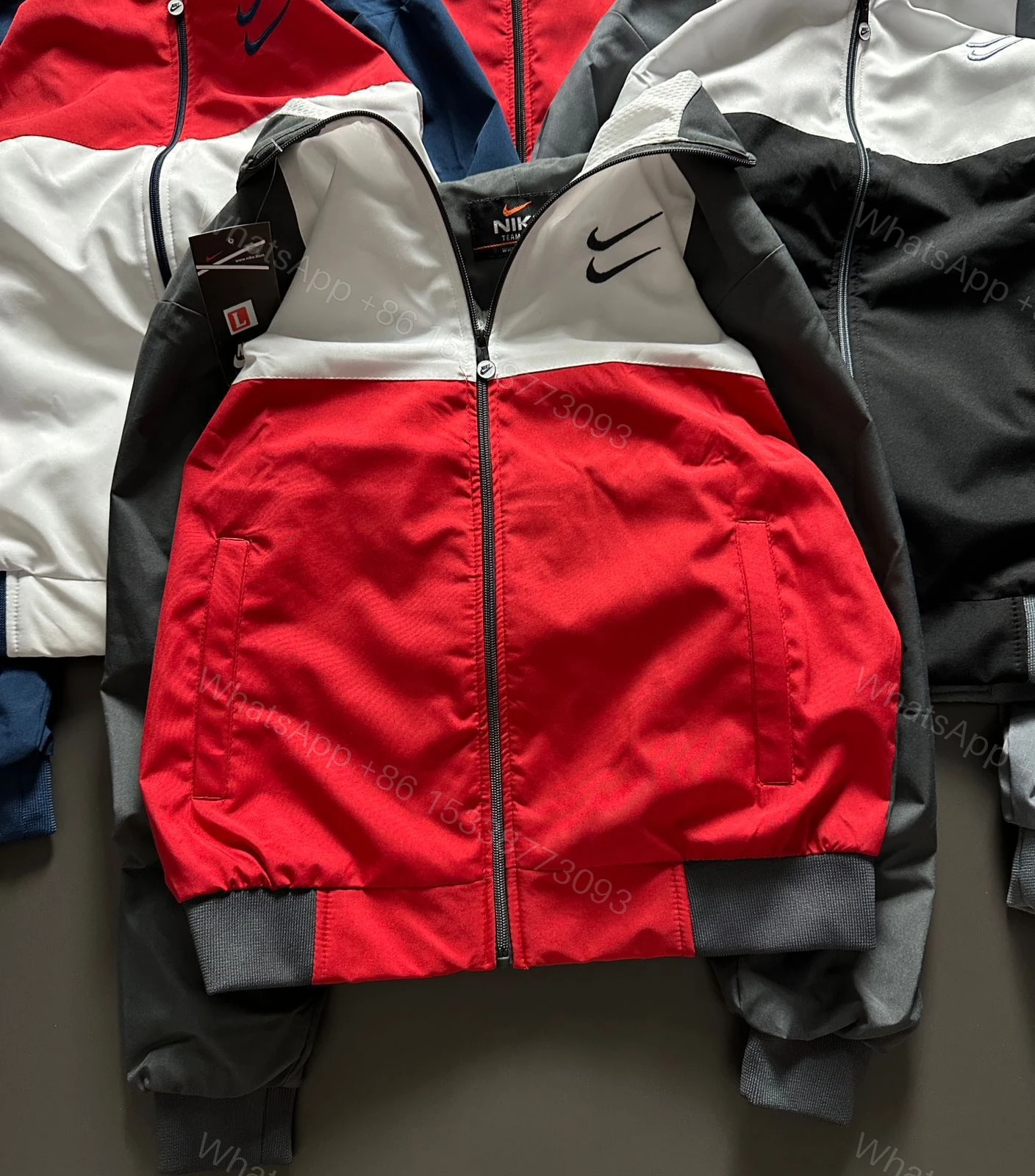 View 4 of FIRST COPY Nike Windshitter