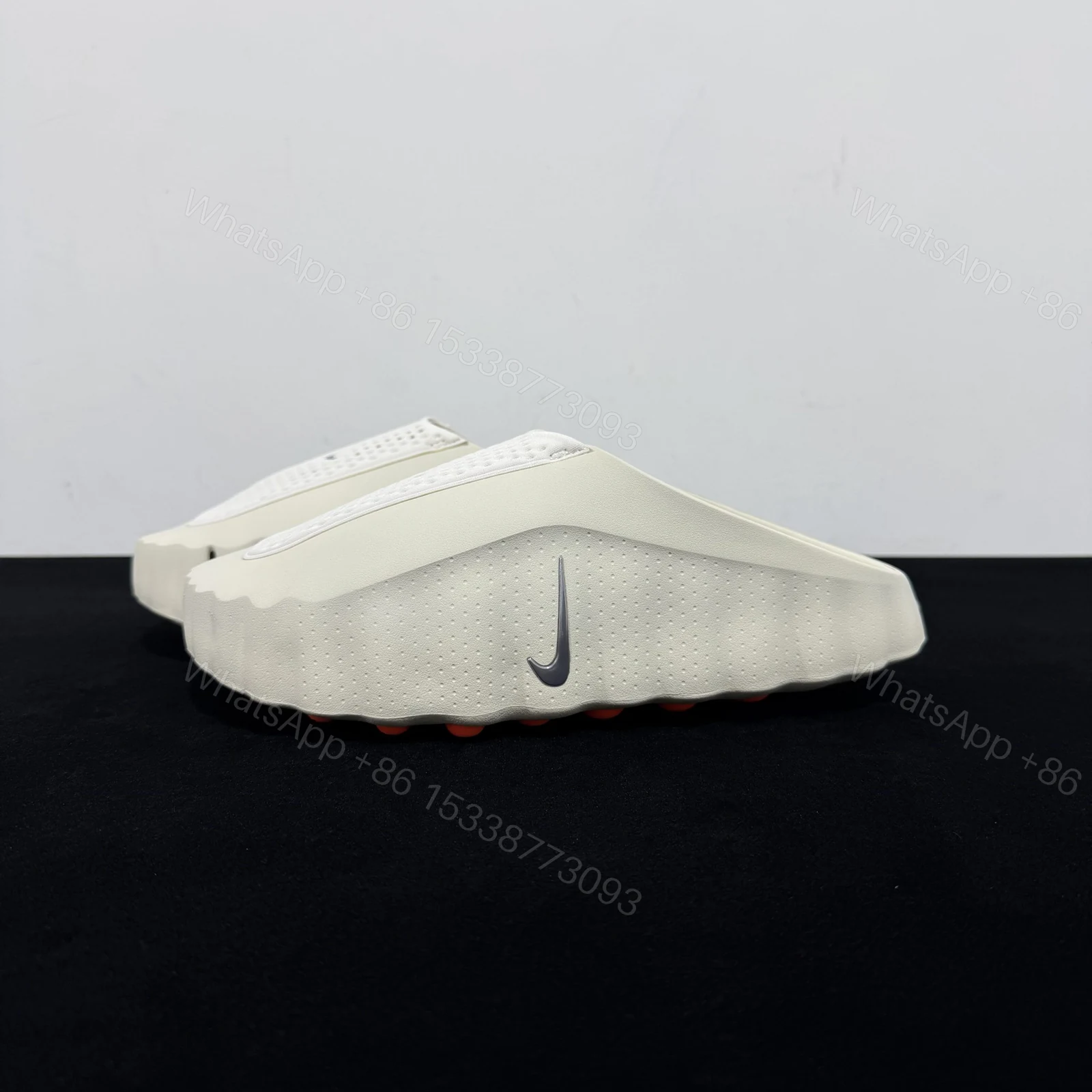 View 8 of Mind 001 ‘Light Bone’