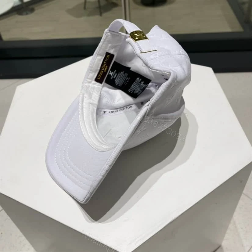 View 3 of Louis Vuitton Cap – LHC17