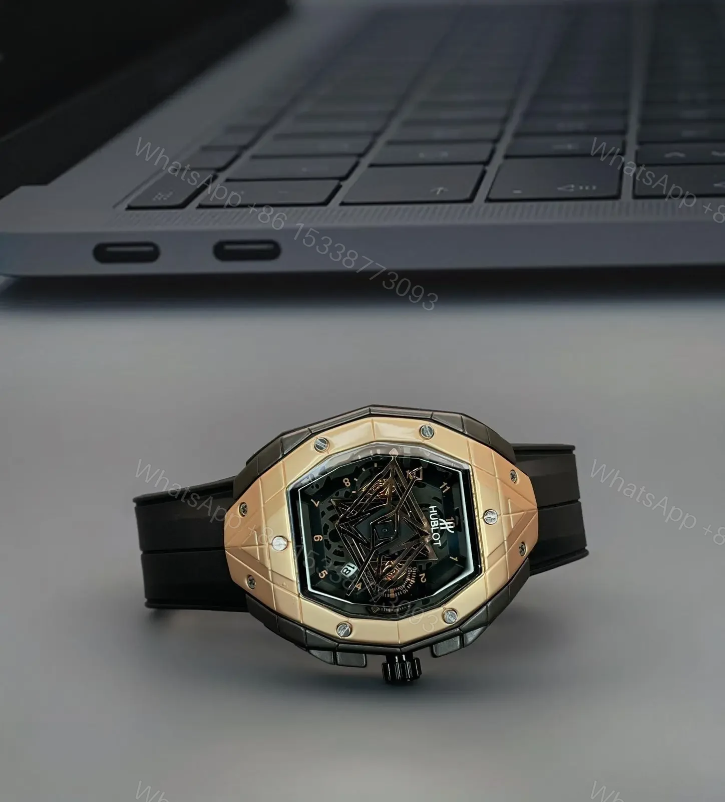 View 3 of Brand-Hublot Model-Big Bang Quality-7a Gender-Men’s Band-Black