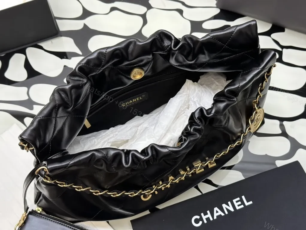 Chanel Quilted Black Leather Shoulder Bag with Gold Chain - Luxury Everyday Carry — view 3