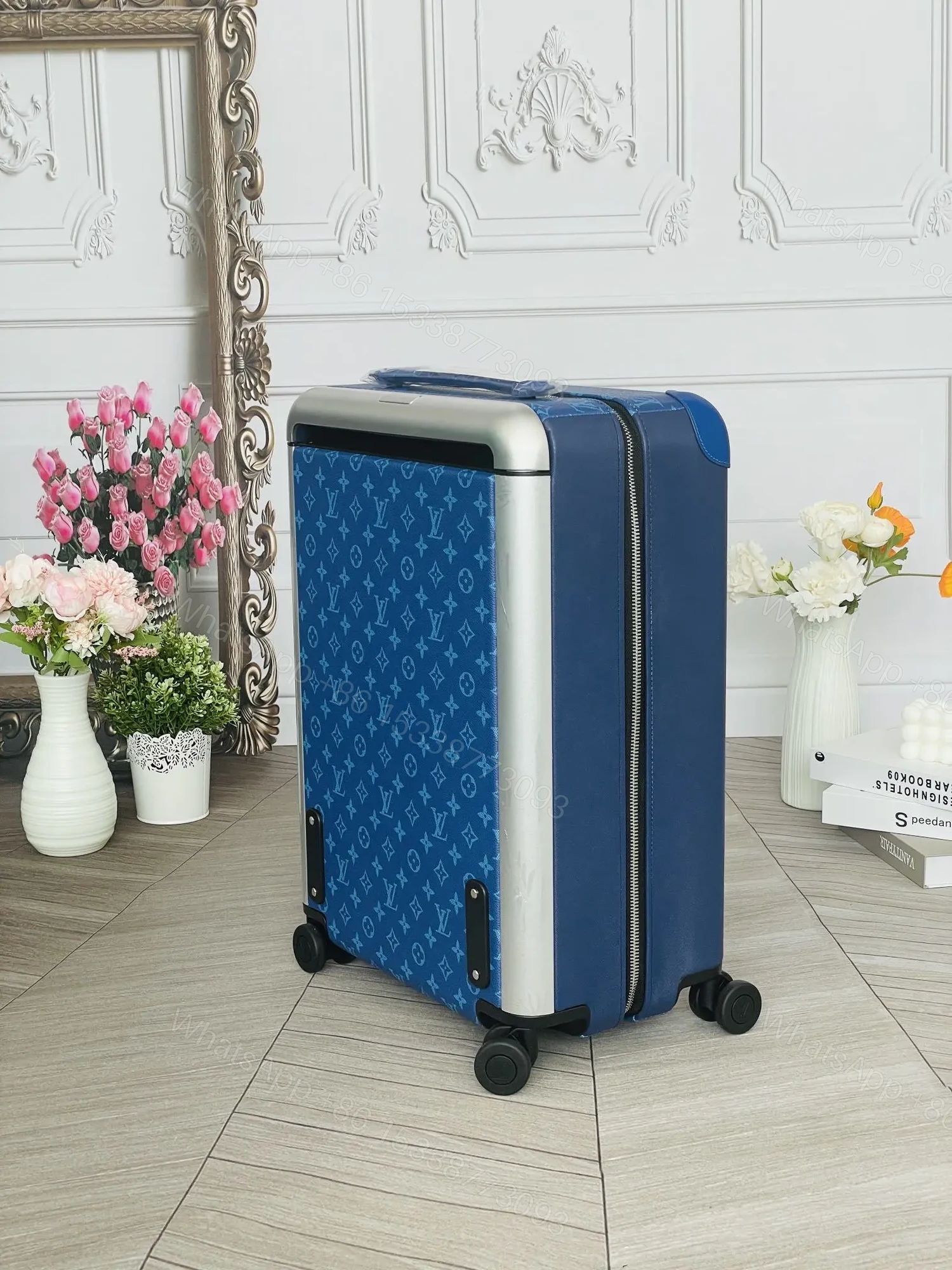 View 4 of Louis Vuitton Horizon 55 rolling suitcase Blue Monogram