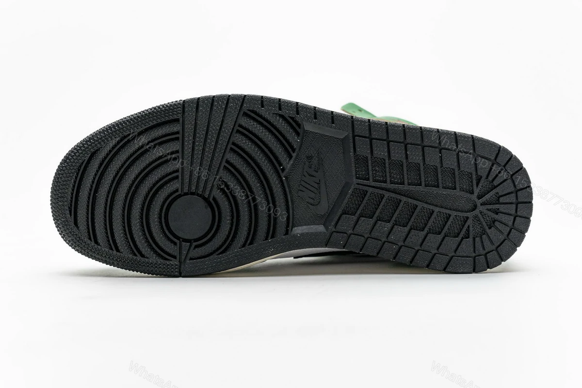 View 5 of Air Jordan 1 Retro High OG “Lucky Green” DB4612-300